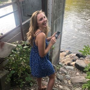 Meet your Posher, Anna